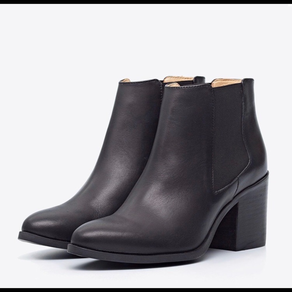 Nisolo Chelsea Heeled Bootie